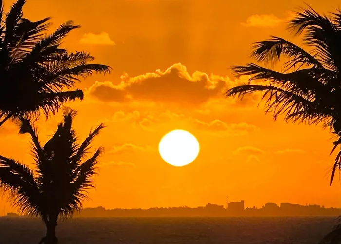 Sunset - Upper Poolside Apartment Samara